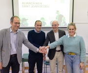 Salvador Maneu, Director de Sant Joan de Déu Serveis Socials; Valerio Valenti, cap de l'àrea de Mercat d'IKEA a Catalunya; Emili Bargalló, Director UTI San Juan de Dios España; i Laura Durán, Directora de Desenvolupament de Negoci d'IKEA.